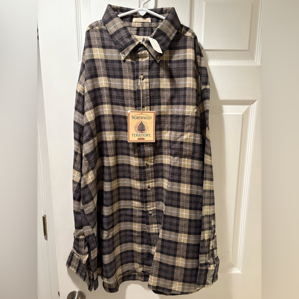 Northwest Territory Men’s Flannel Excellent‎ Condition Black Plaid X-Large